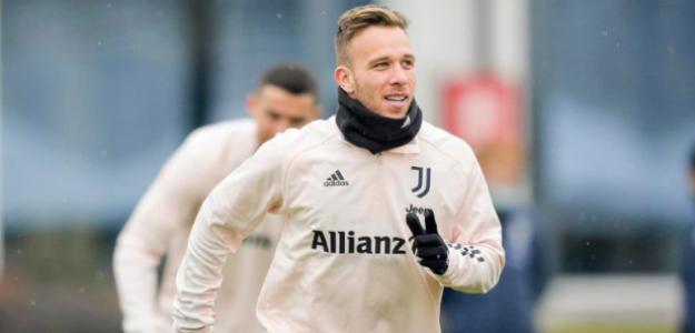 Arthur, un fracaso en Europa que busca salir de la Juventus