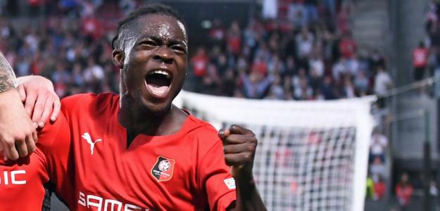 El Liverpool se olvida de Doku y va por la nueva joya del Rennes