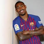 Malcom posa tras firmar por el Barça / Foto: FC Barcelona