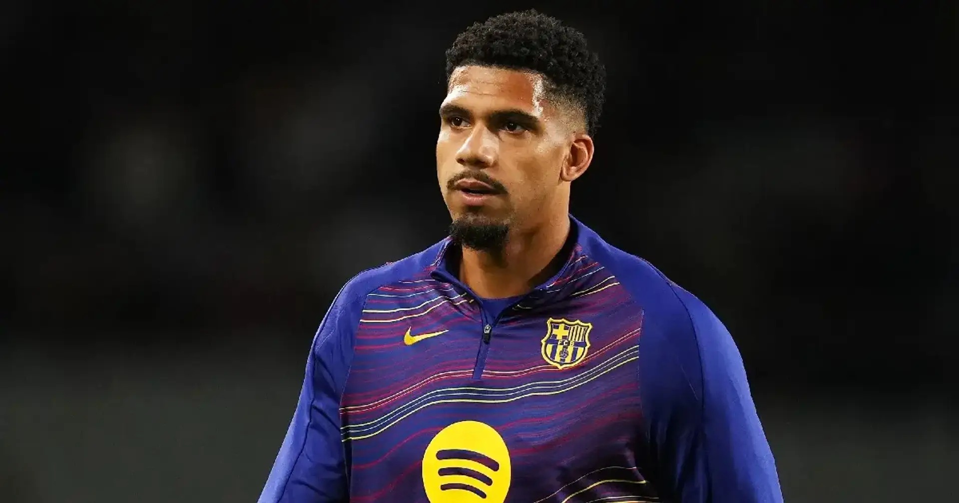 Hansi Flick pide la salida de Ronald Araujo