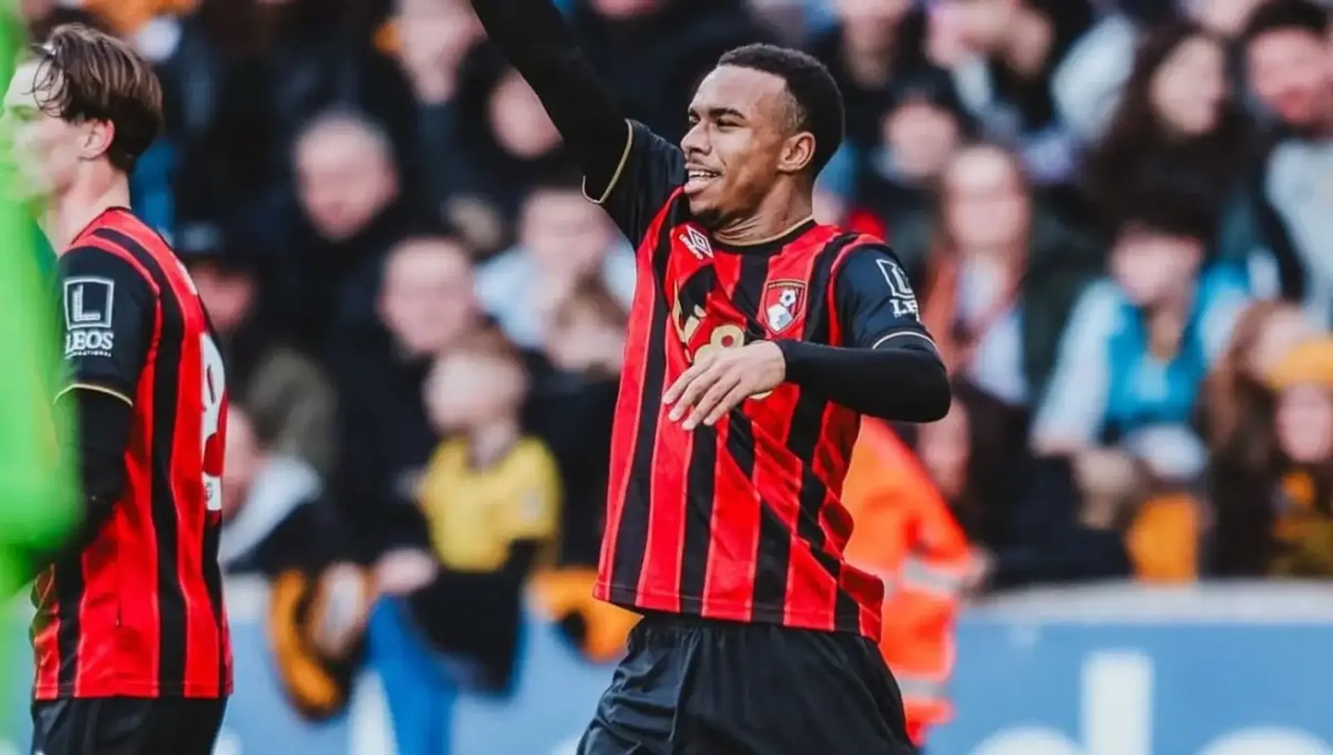 Guerra en la Premier League para fichar a Eli Junior Kroupi