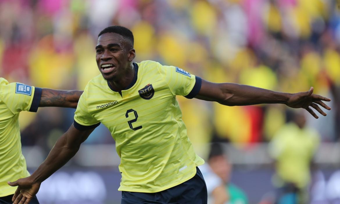 The 2 Spanish teams fighting for Félix Torres' signing