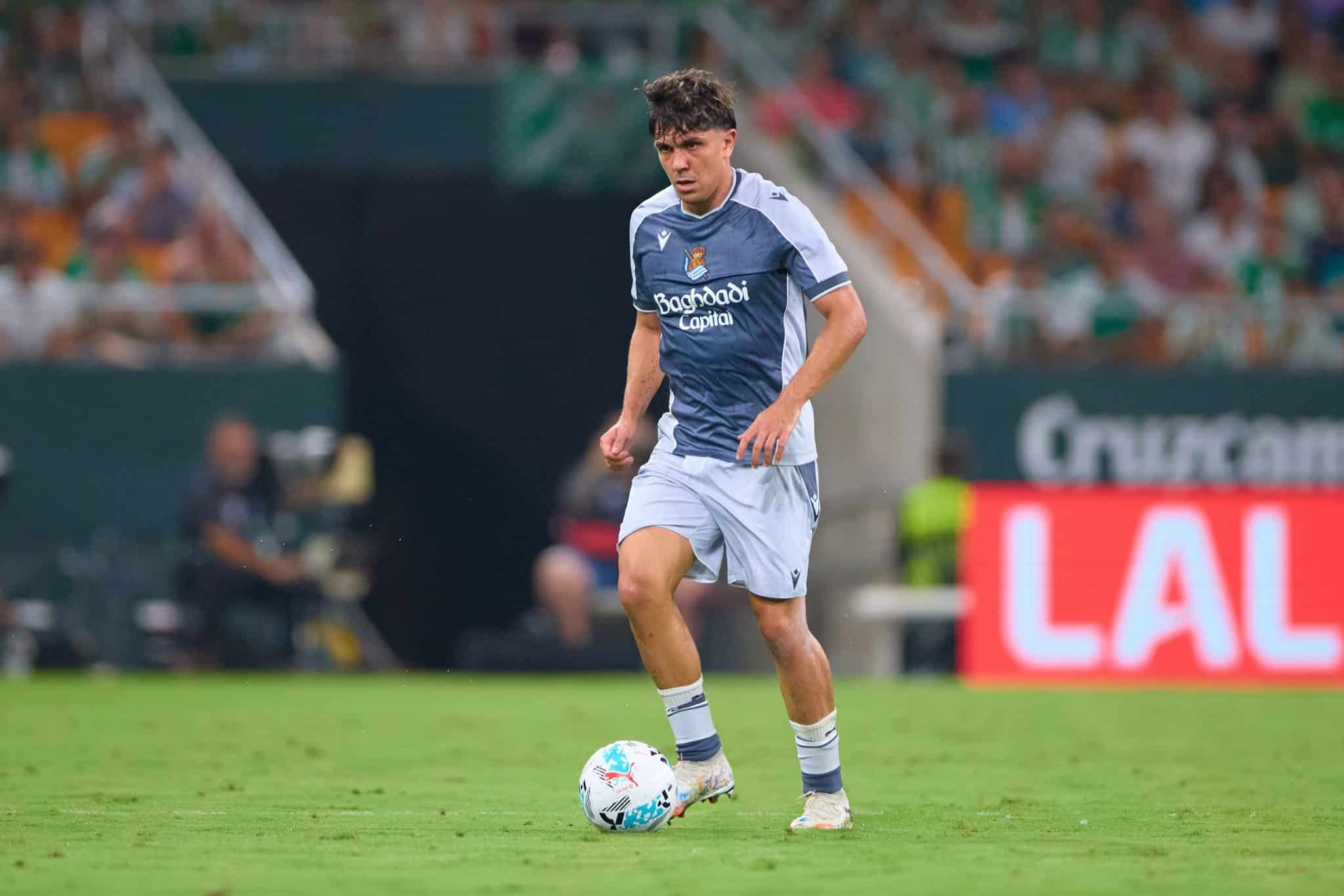 Manchester City knocks on Jon Aramburu's door