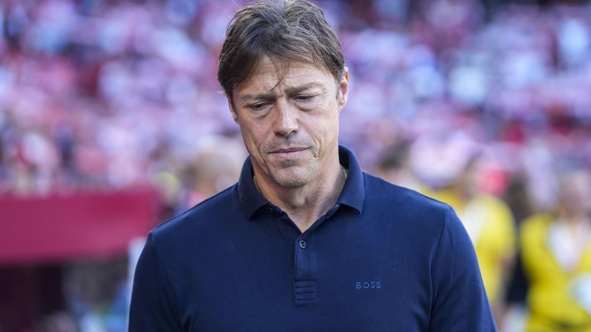 Almeyda sacked from Sevilla