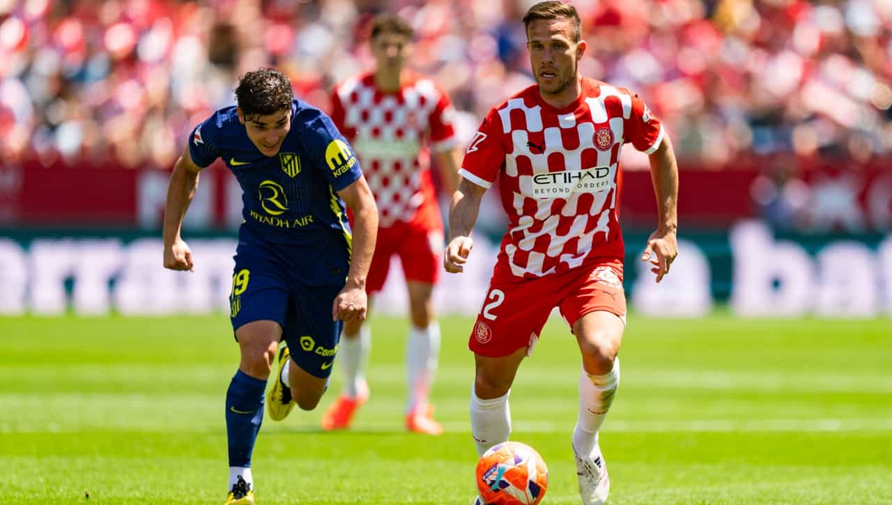Arthur playing with Girona
