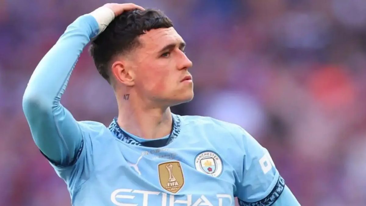Phil Foden durante un partido con el Manchester City
