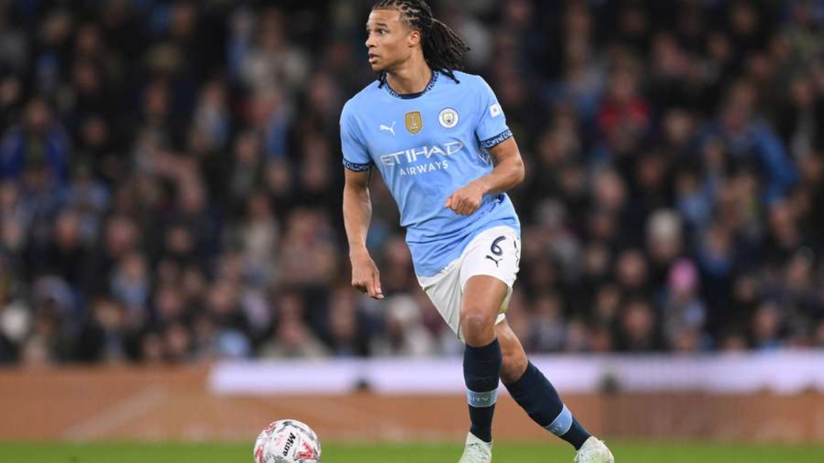 Nathan Aké, defensa del Manchester City