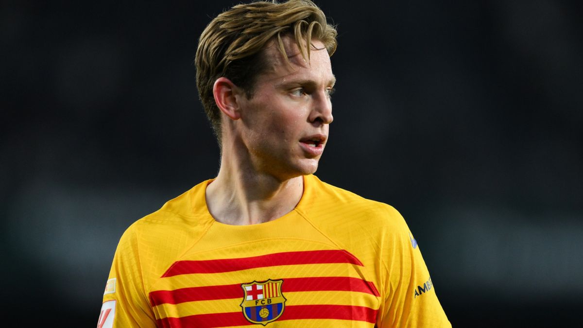 Frenkie de Jong con la elástica visitante del Barcelona
