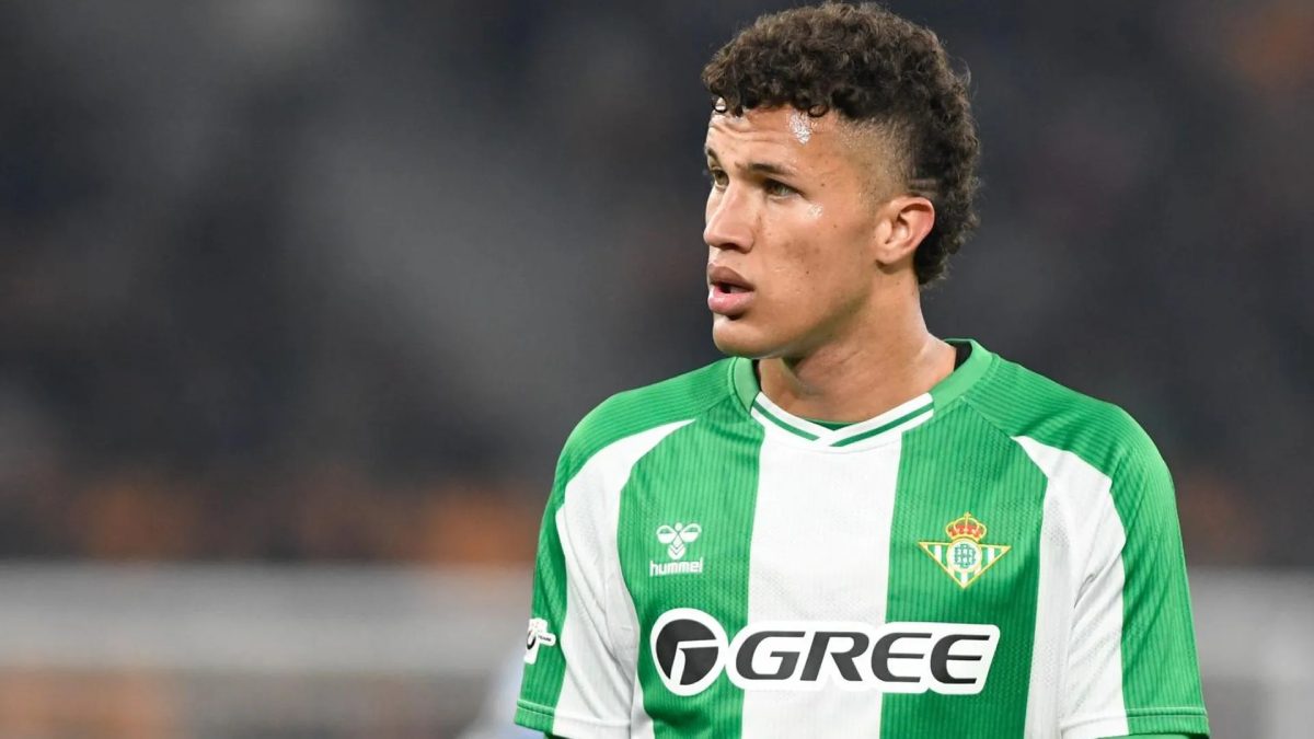 Nelson Deossa durante un partido con el Real Betis