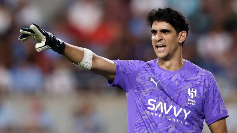 Bounou won't return to Sevilla