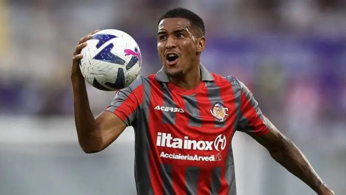 Charles Pickel during a match with Cremonese