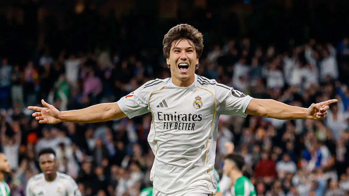Gonzalo García celebrates a goal with Real Madrid