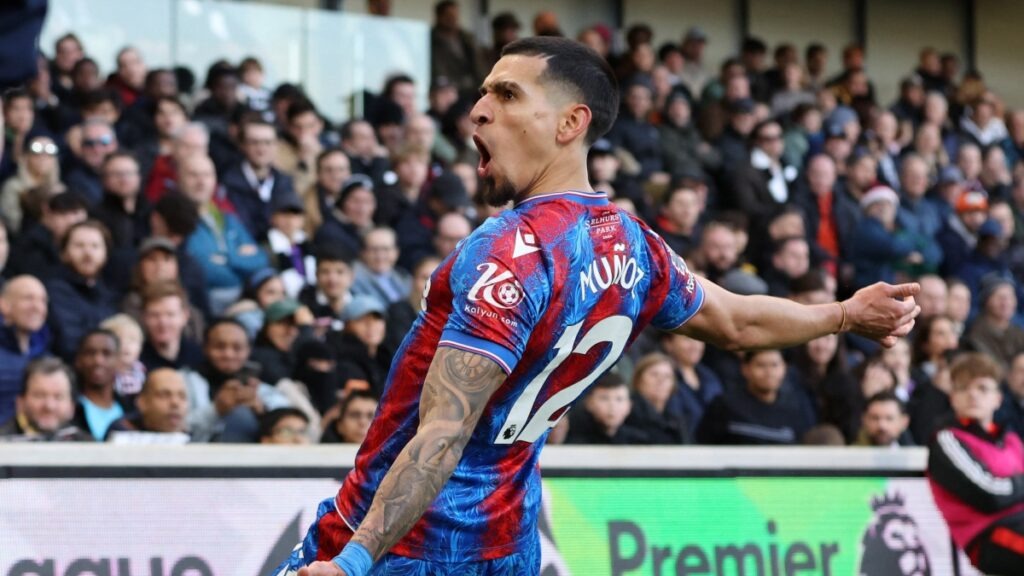 Daniel Muñoz, en la agenda del Real Madrid y Barcelona