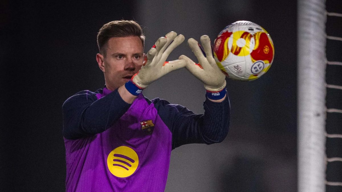 Marc-André ter Stegen during a warm-up with Barcelona