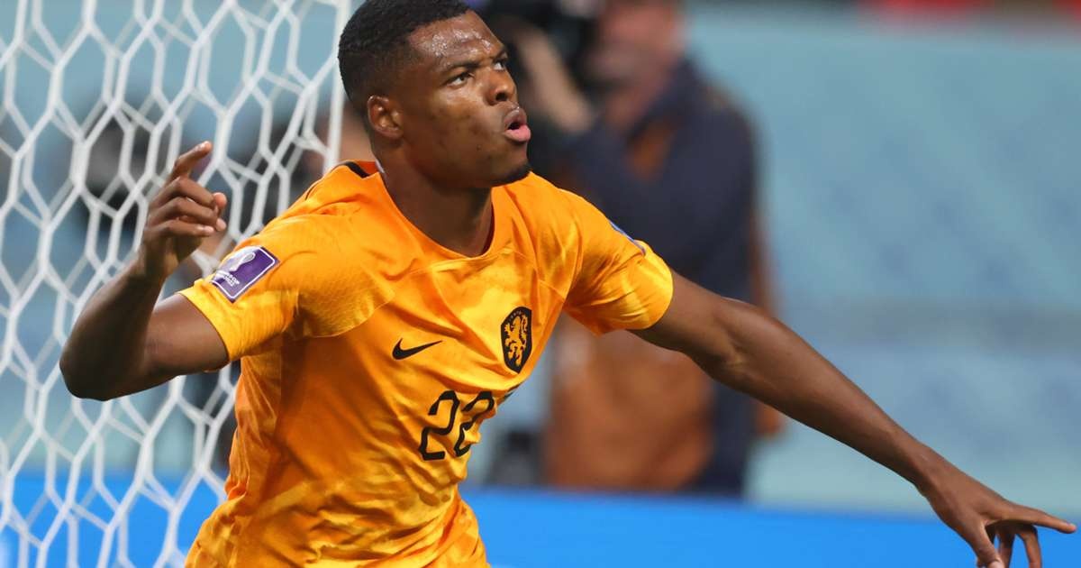 Dumfries podría dejar el Inter