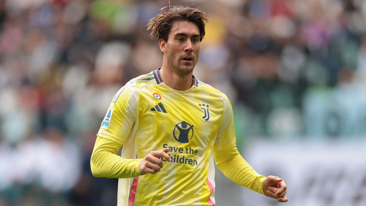 Dusan Vlahovic con la camiseta de la Juventus