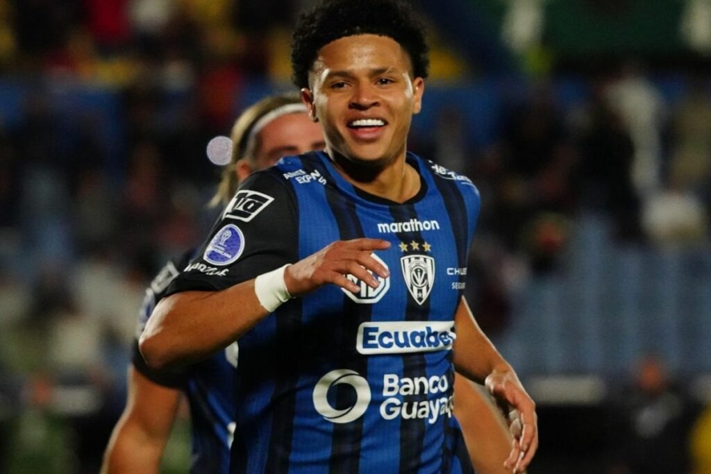 Sevilla doesn't forget about Patrik Mercado