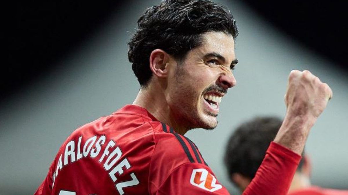 Carlos Fernández celebra un gol con el Mirandés
