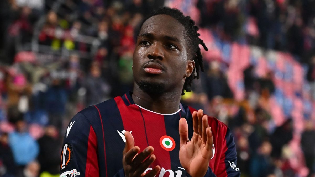 Jonathan Rowe during a match with Bologna