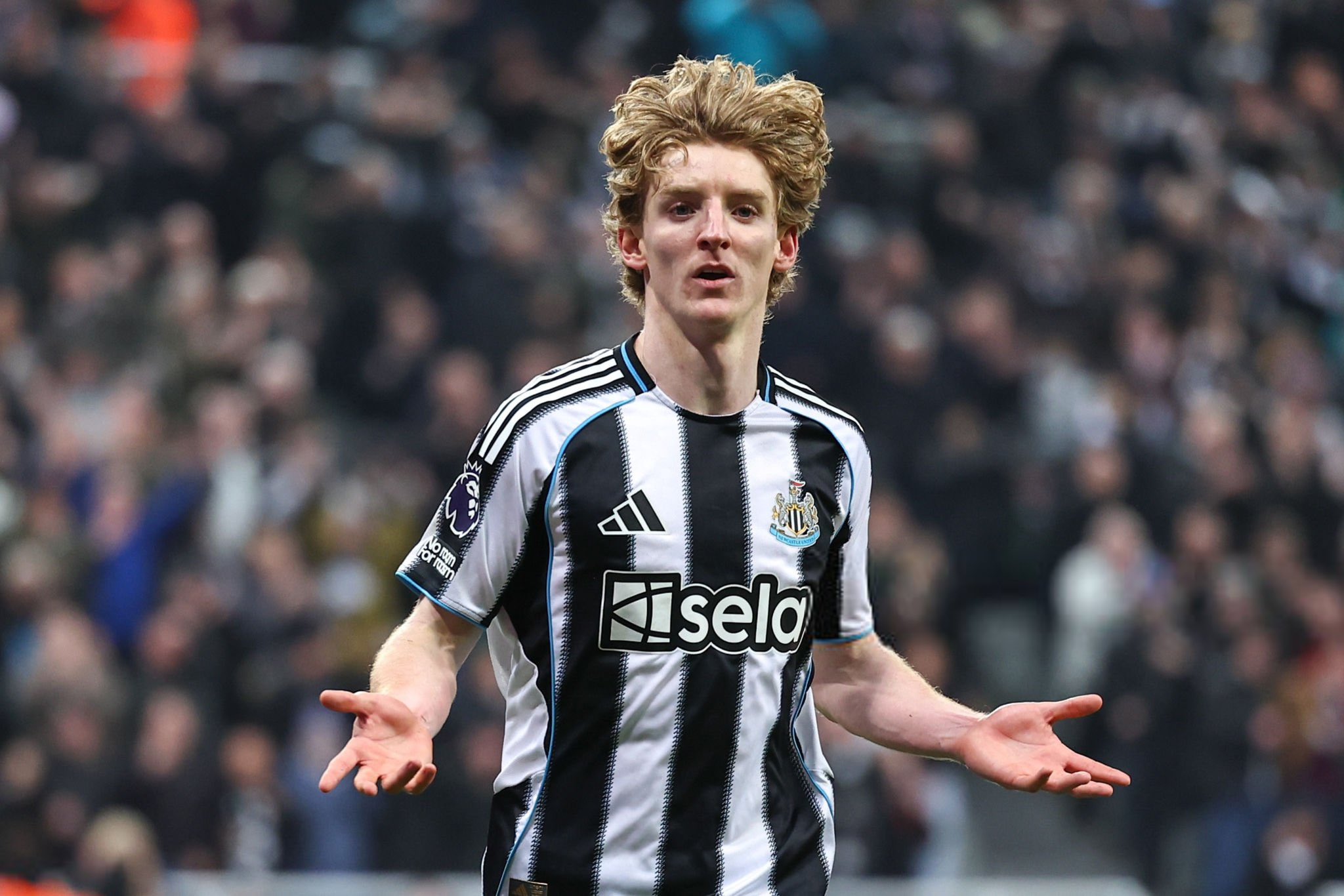PSG finds replacement for Bradley Barcola