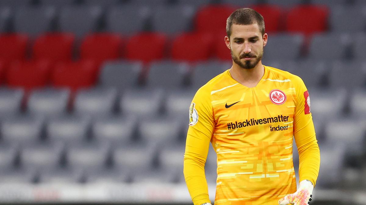 Kevin Trapp durante un partido de la Bundesliga