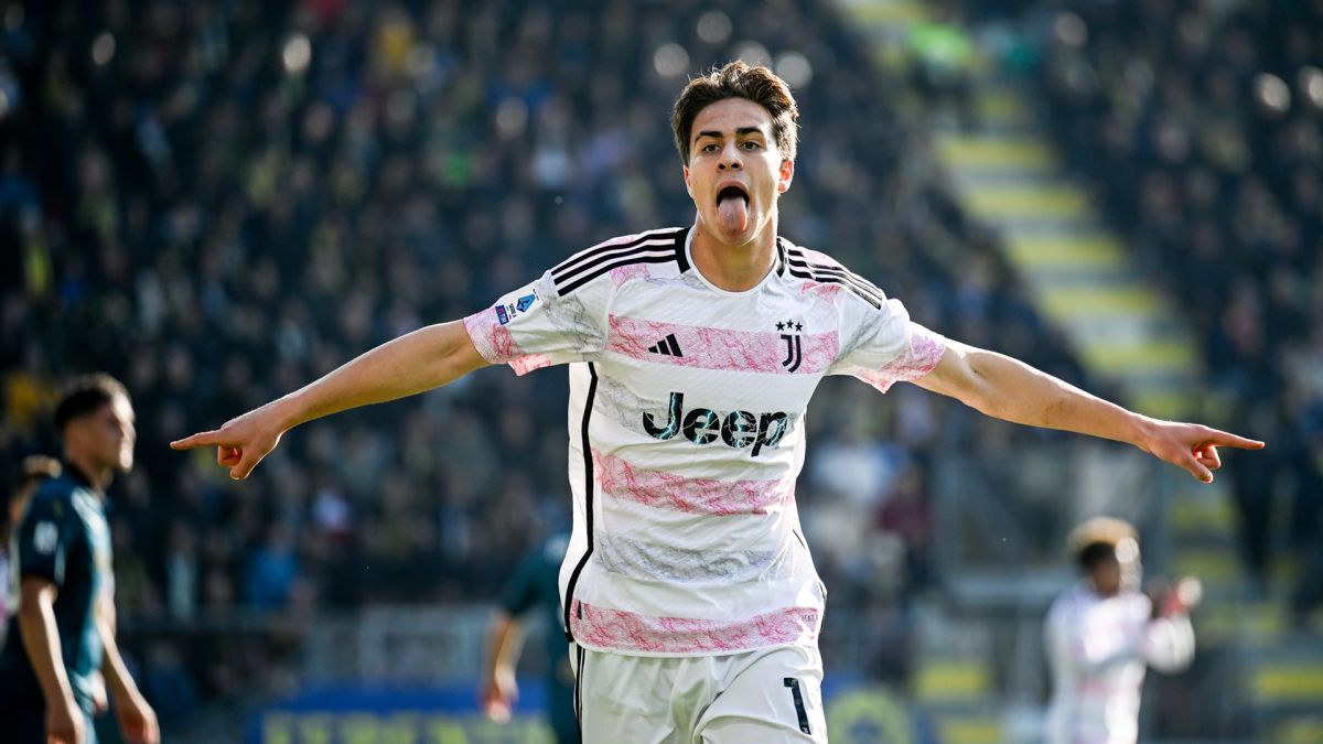 Kenan Yildiz celebra un gol anotado con la Juventus de Turín