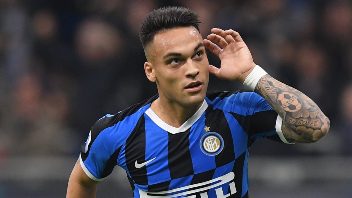Lautaro Martínez celebra un gol anotado con el Inter de Milán