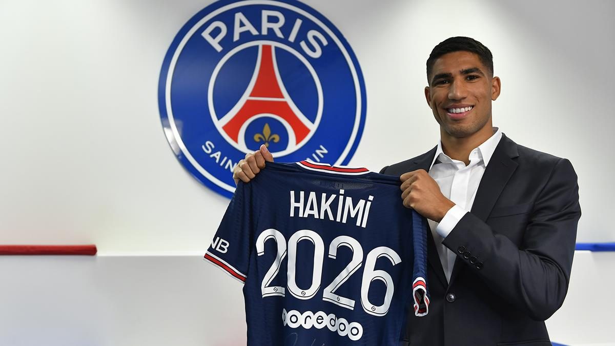 Achraf en su presentación con el PSG