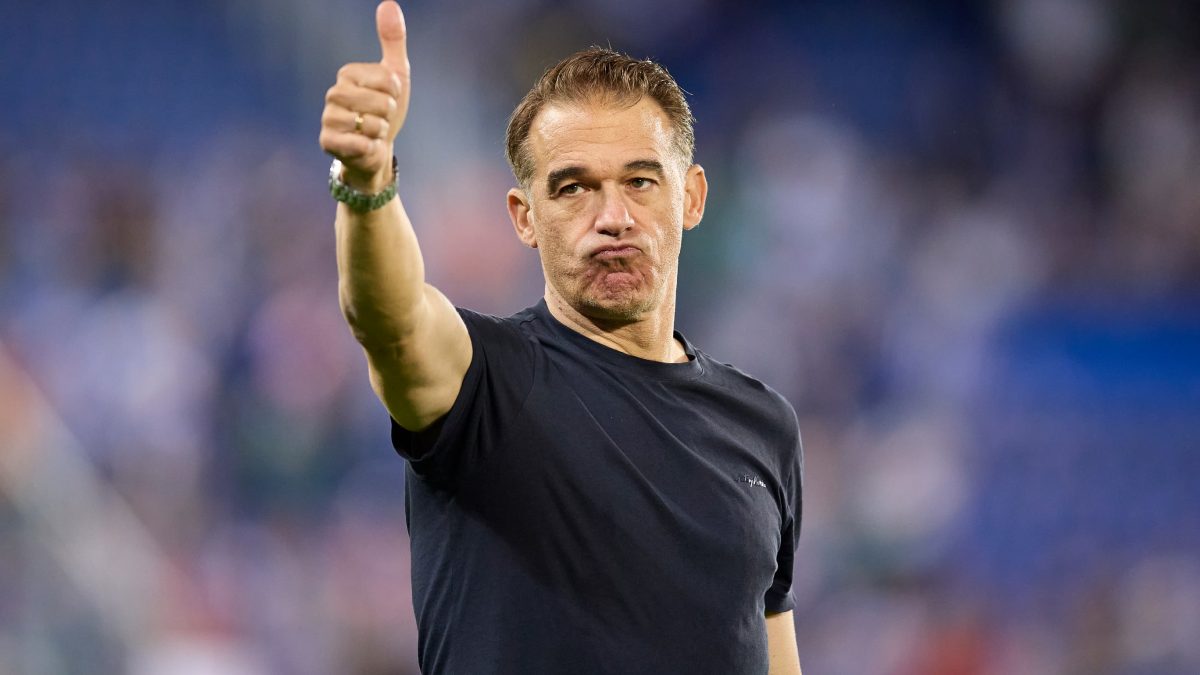 Luis García Plaza, entrenador que se encuentra sin equipo