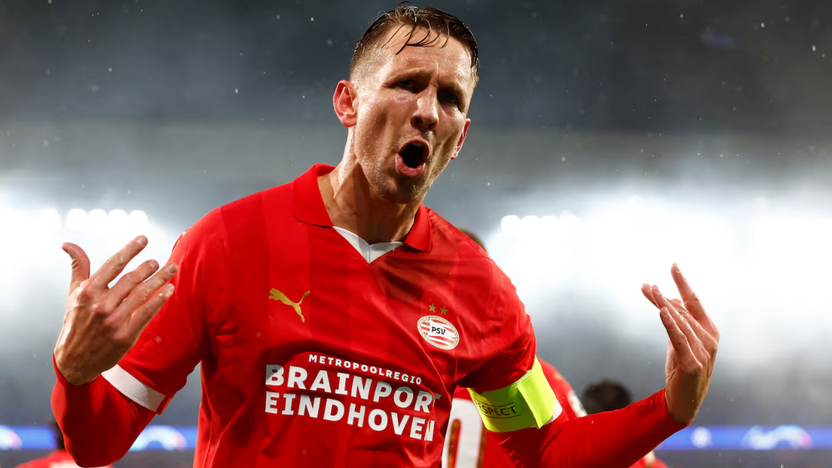 Luuk de Jong celebra un gol anotado con el PSV Eindhoven
