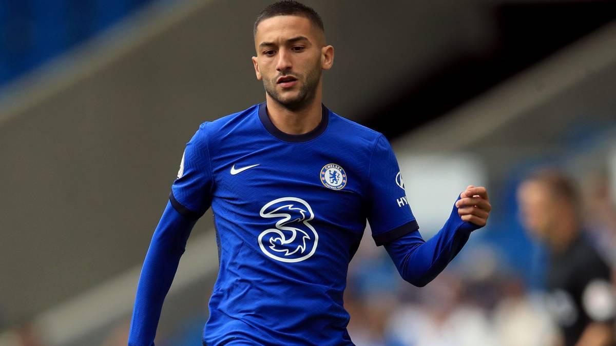 Hakim Ziyech durante un partido con la elástica del Chelsea
