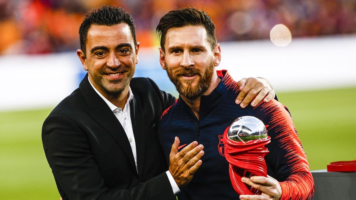 MEssi llama a Xavi para Miami