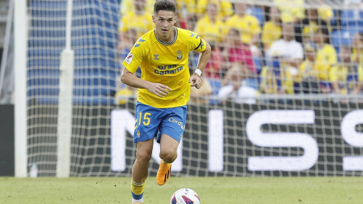 Mika Mármol durante un partido con Las Palmas