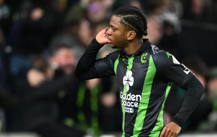 Nazinho celebrating the winning goal