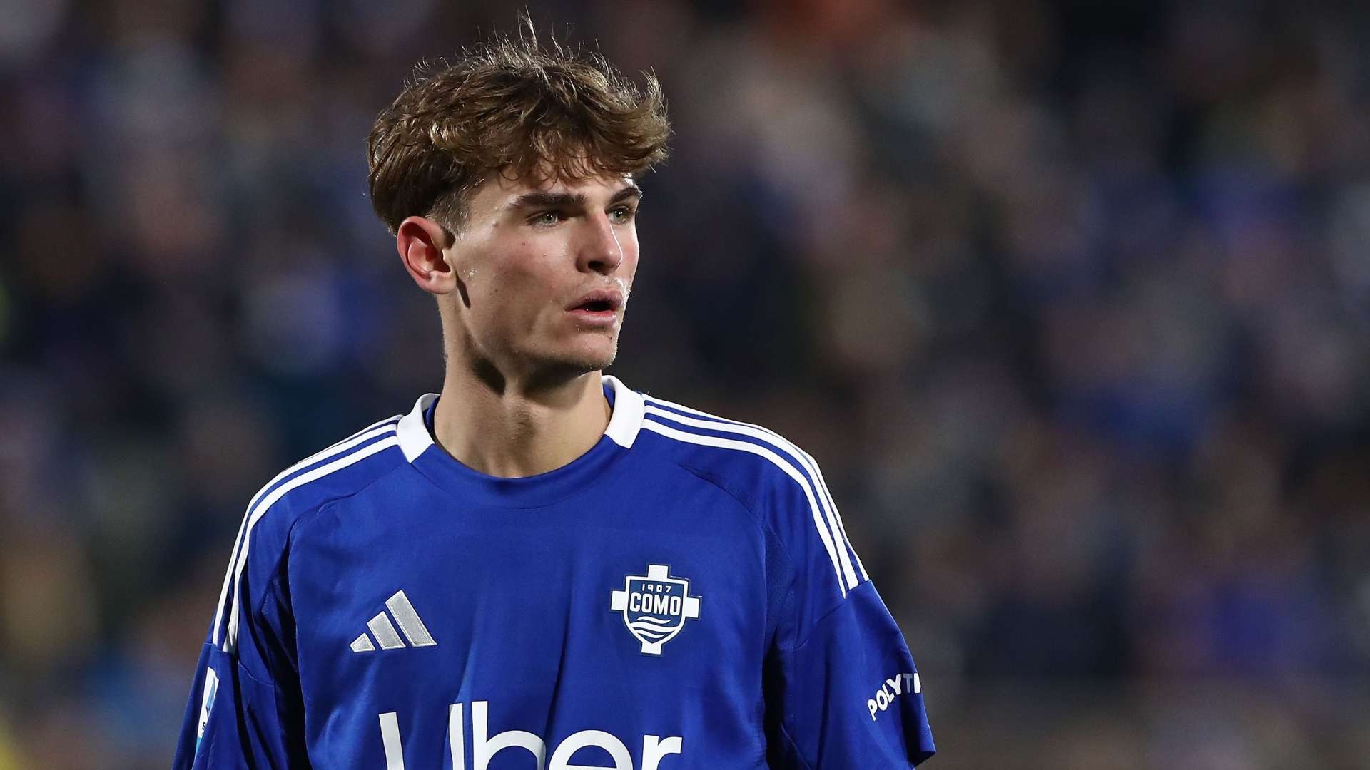Nico Paz tiene un pie en el Real Madrid