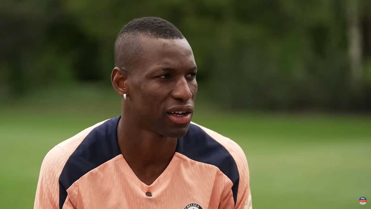 Nicolas Jackson durante un entrenamiento con el Chelsea