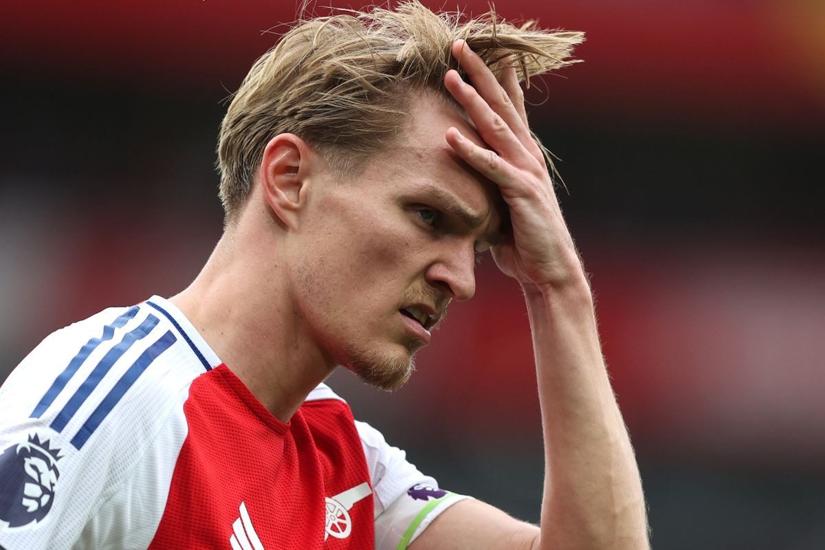 Odegaard tiene un pie fuera del Arsenal