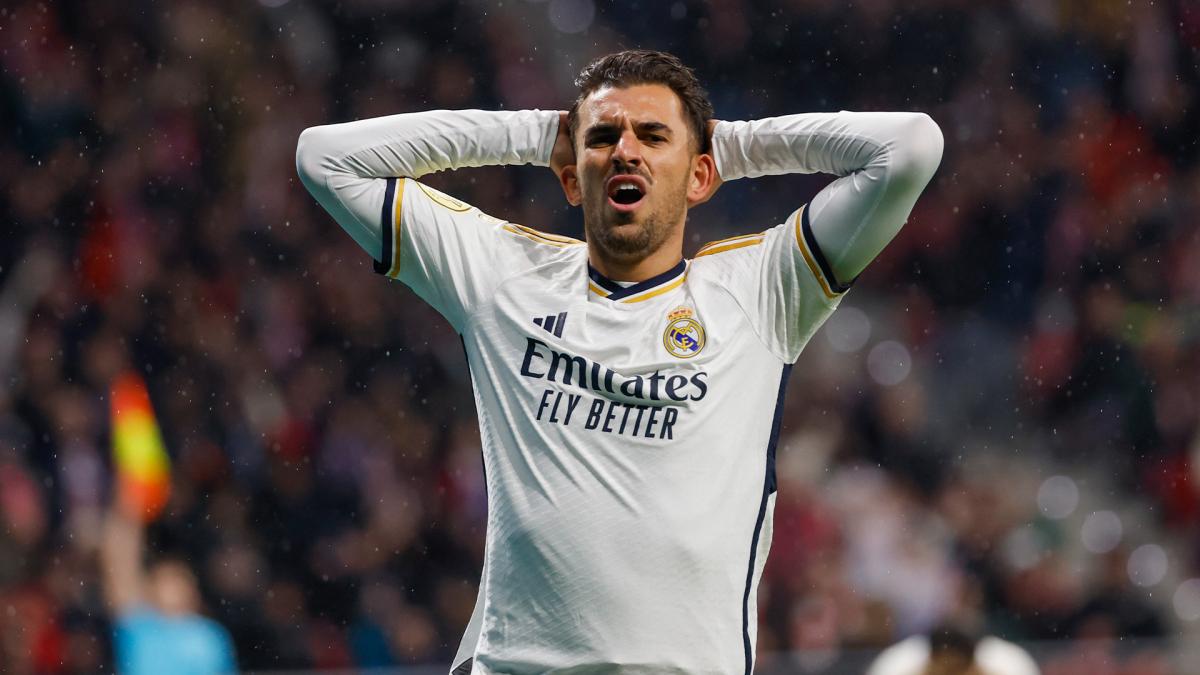 Dani Ceballos en un partido con la elástica del Real Madrid