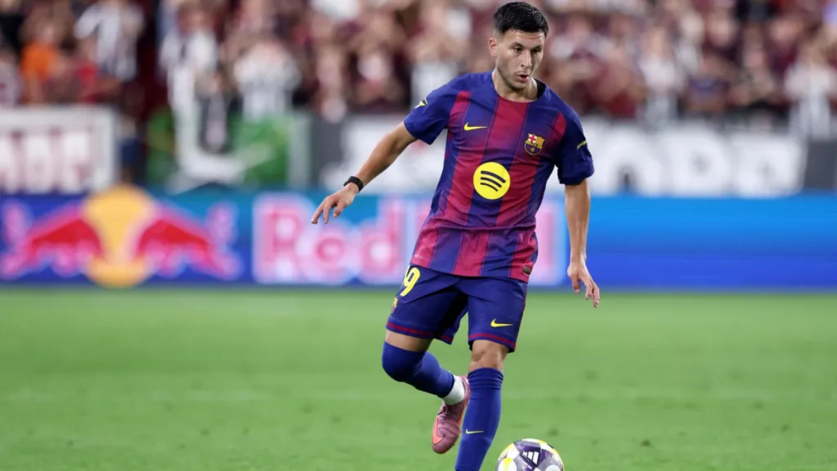 Roony Bardghji durante un partido con el Barcelona