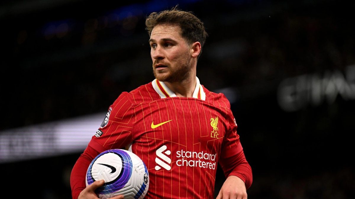 Alexis Mac Allister during a match with Liverpool