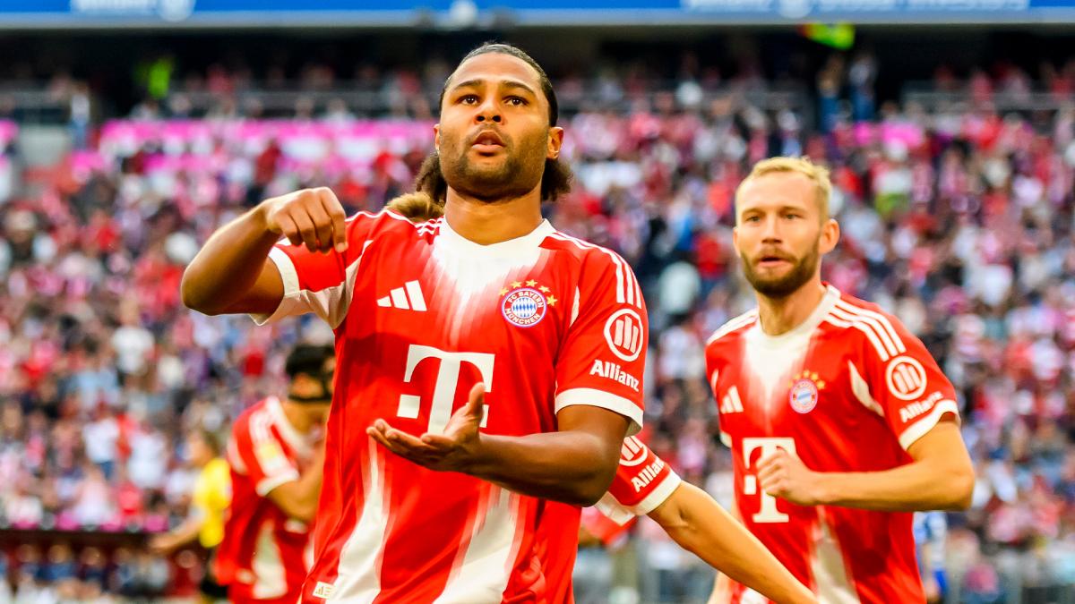 Serge Gnabry celebrates a goal scored with Bayern Munich