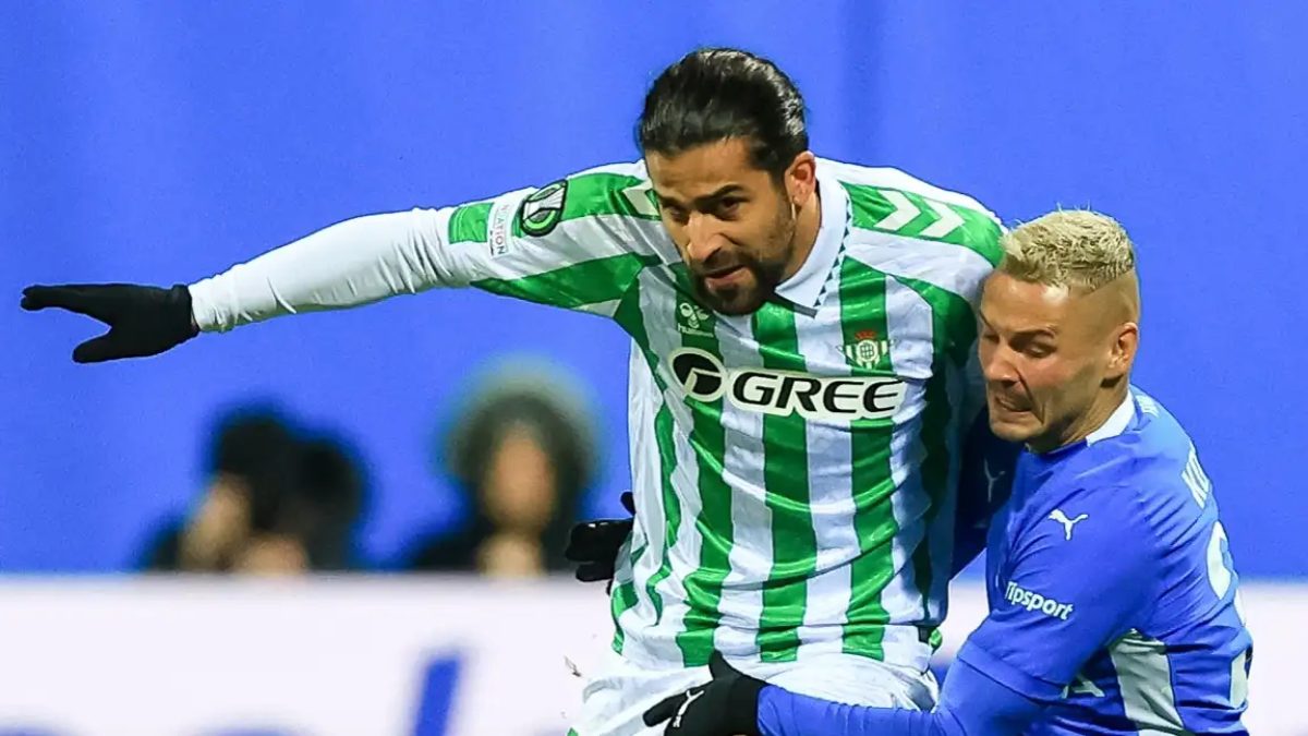 Ricardo Rodríguez durante un partido con el Real Betis