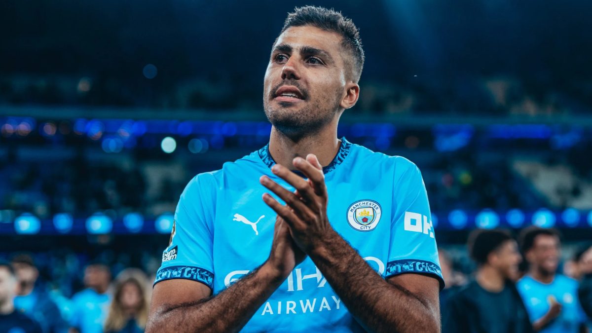 Rodri aplaude a la afición del Manchester City