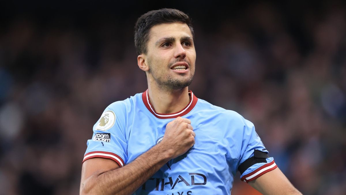 Rodri Hernández celebrates a goal scored with Manchester City