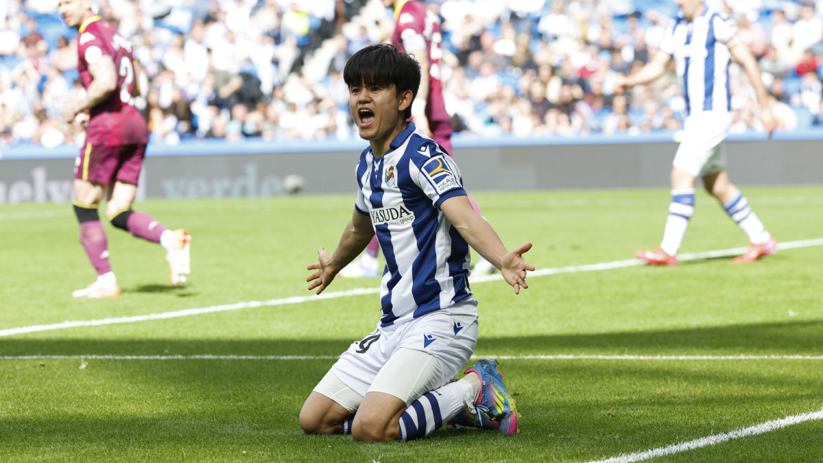 Takefusa Kubo durante un partido con la Real Sociedad