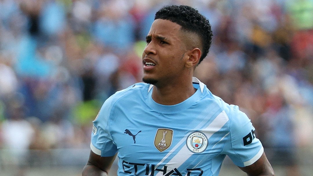 Savinho jugando con el Manchester City