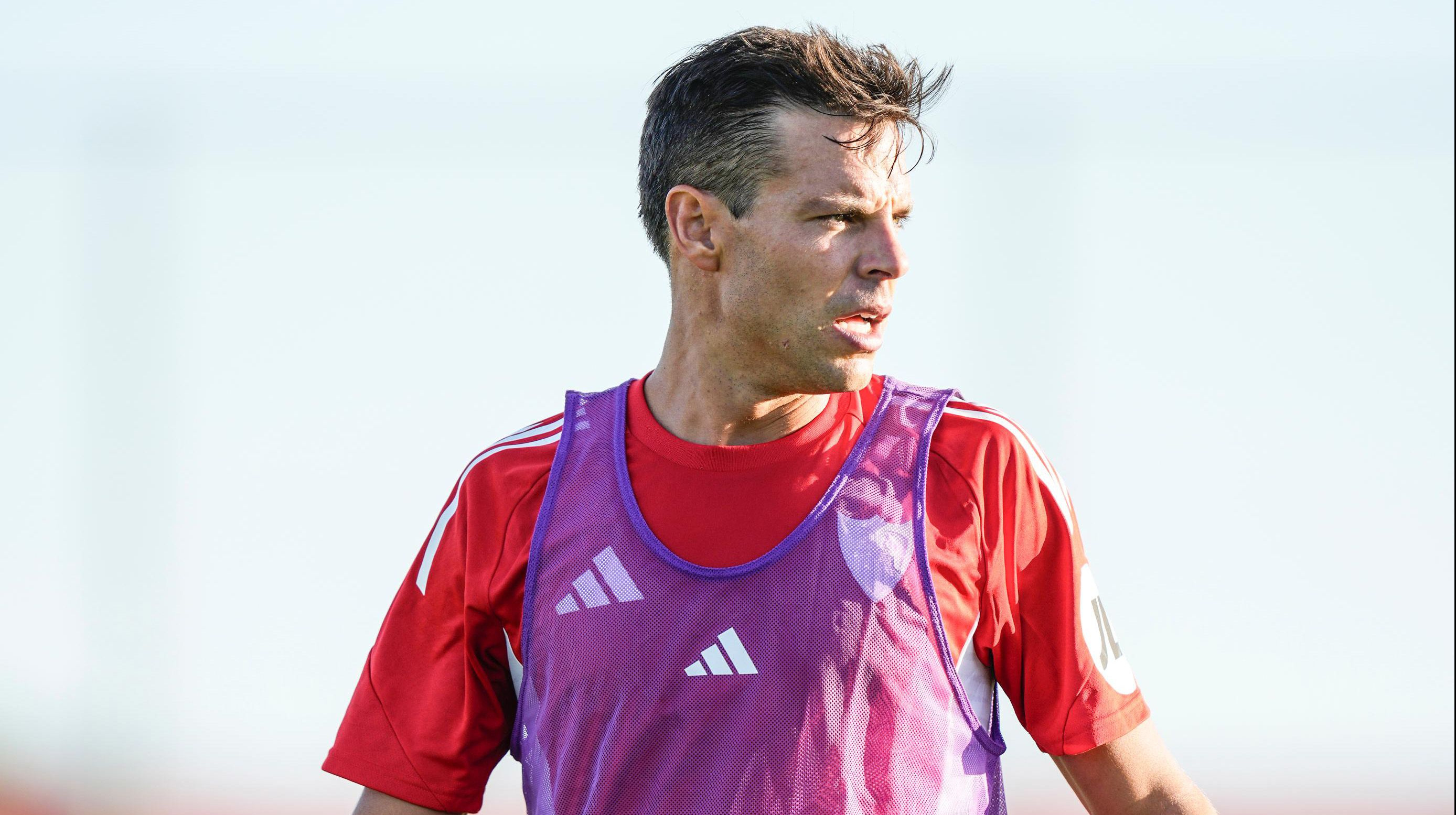 Azpilicueta's continuity complicates