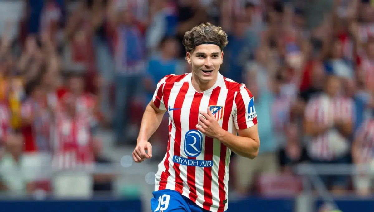 Tres equipos quieren a Julián Álvarez