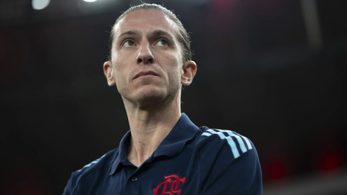Filipe Luis, entrenador de Flamengo, durante un partido del combinado carioca