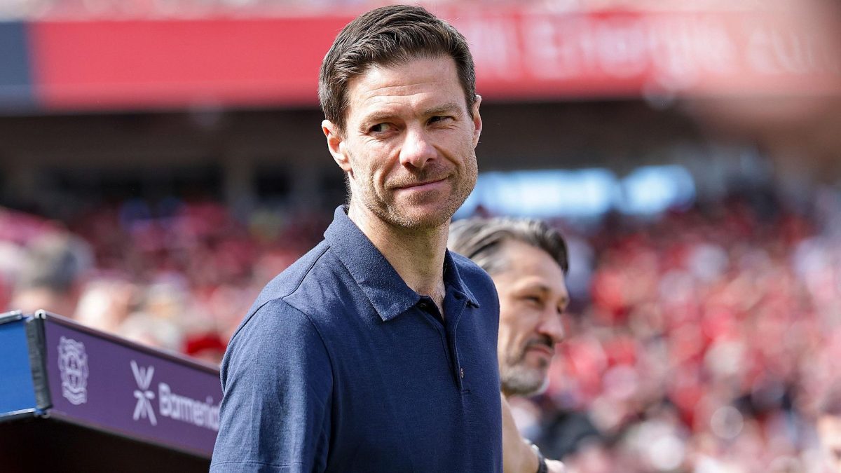 Xabi Alonso durante un partido con el Bayer Leverkusen